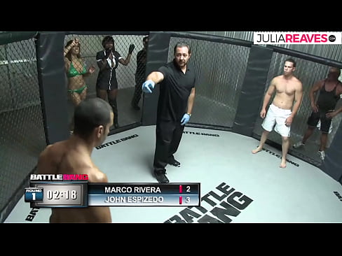❤️ Ultimate Fighter-ը ռինգում մենամարտից անմիջապես հետո ծեծում է թվով աղջկան ❤️ Պոռնո մեզ մոտ ﹏